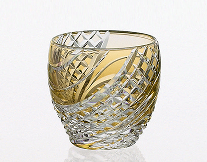 Sakeglas, Edo Kiriko „Fischschuppenstreifen“