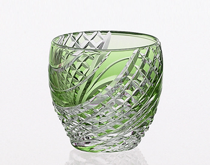 Sakeglas, Edo Kiriko „Fischschuppenstreifen“